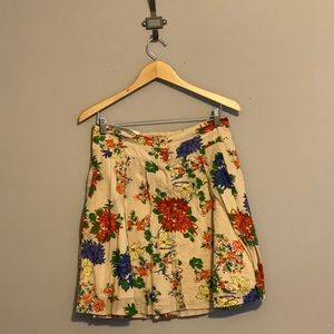 Old Navy pleated floral skirt NWT.